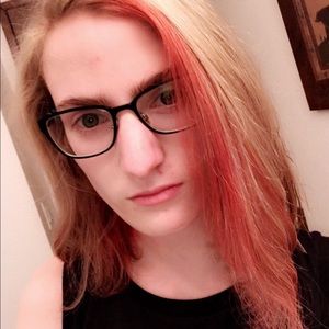 Meet your Posher, Kaytlin